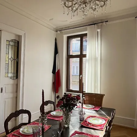 Apparemment De Style 70s Apartamento Colmar